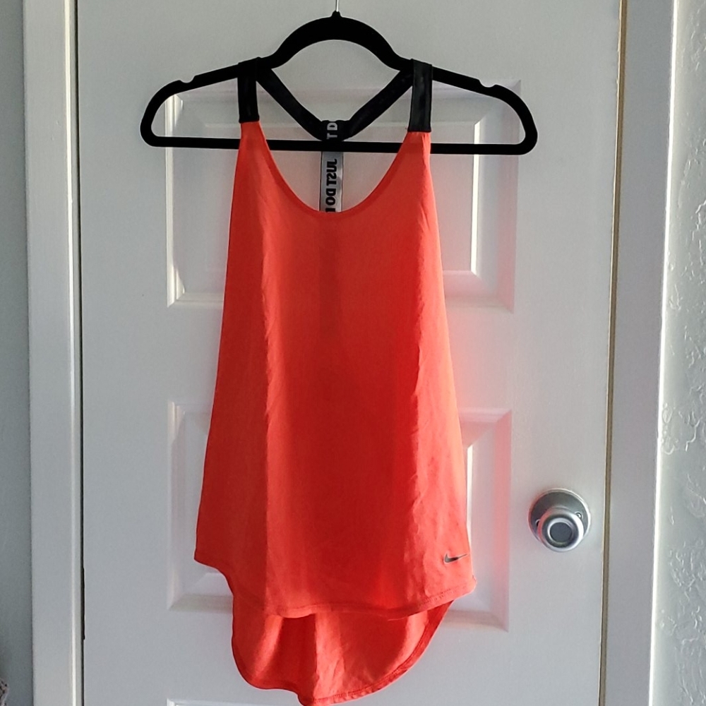 Nike tank